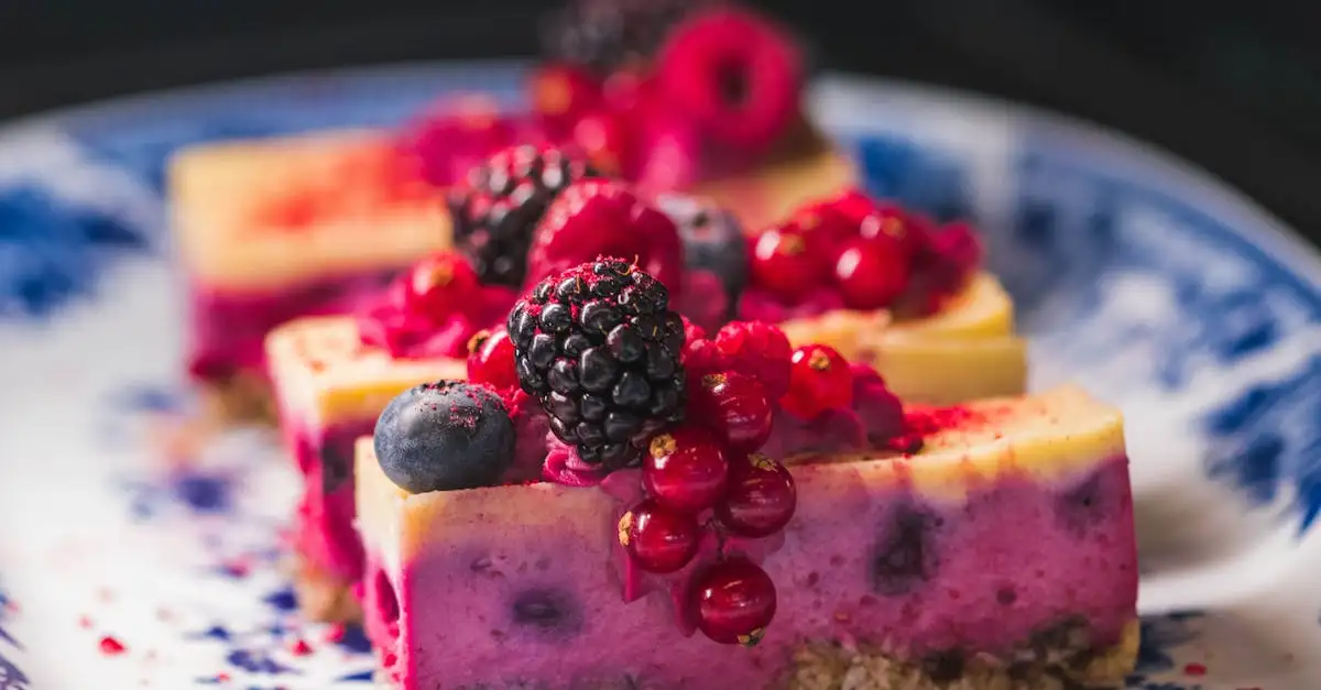Cheesecake met blauwe bessen recept | Heerlijk & Simpel