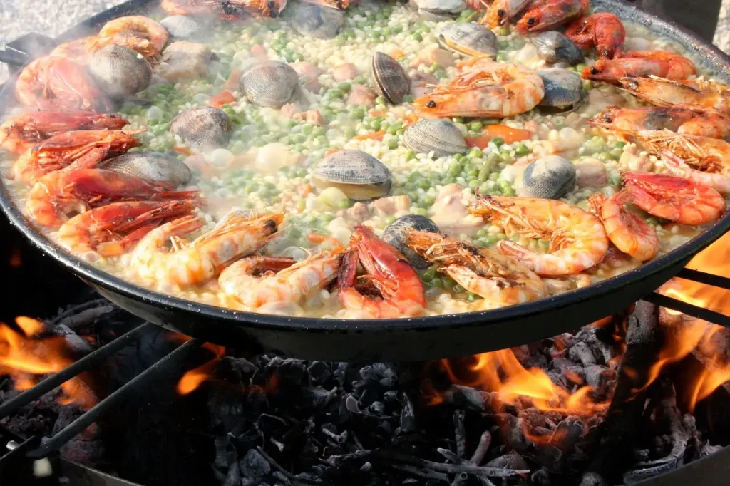 Paella recept: Heerlijke paella met kip en vis maken!